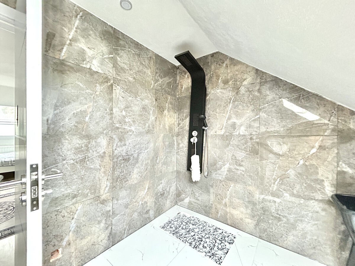 Badezimmer DG