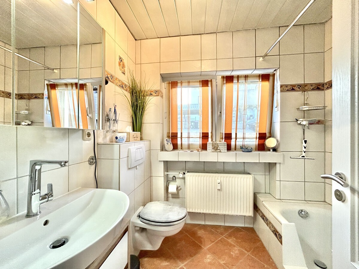 Badezimmer EG