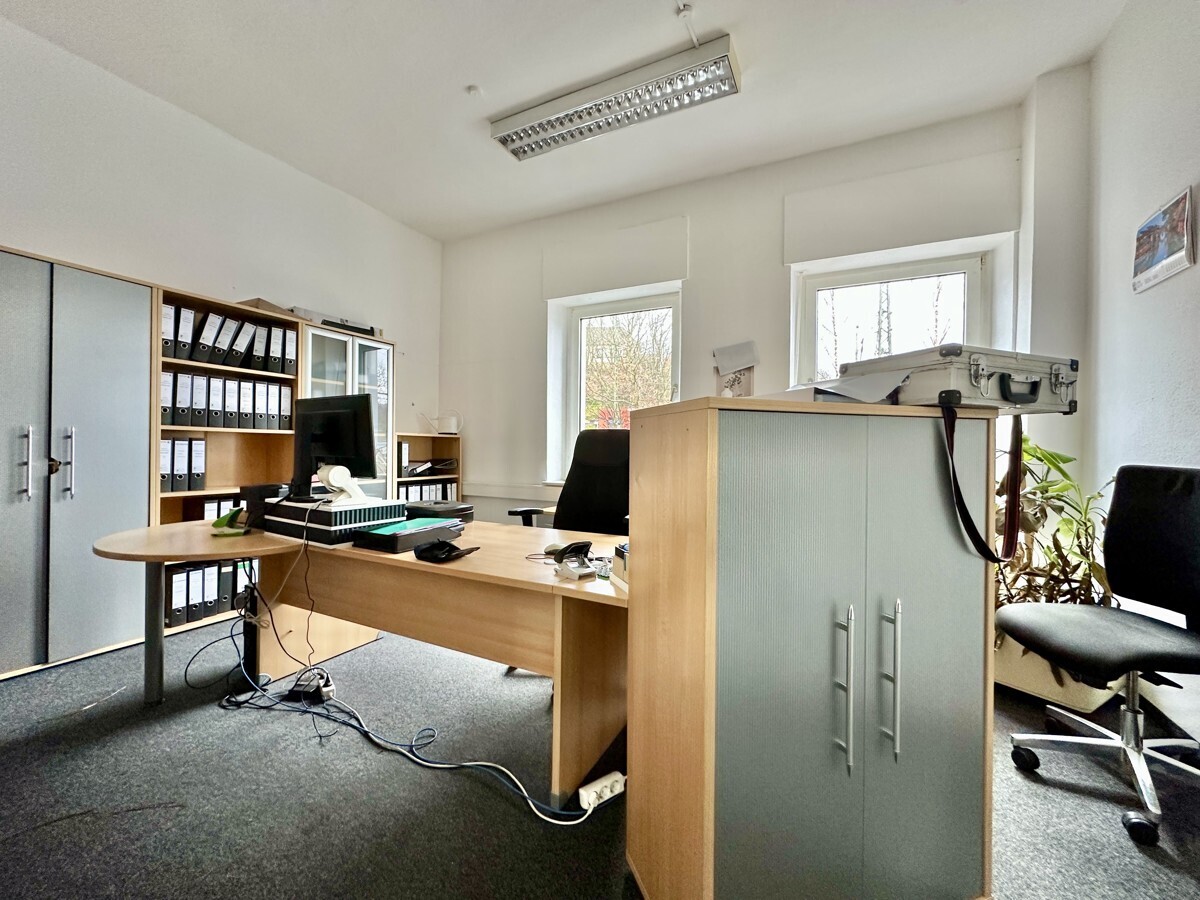 Büro EG