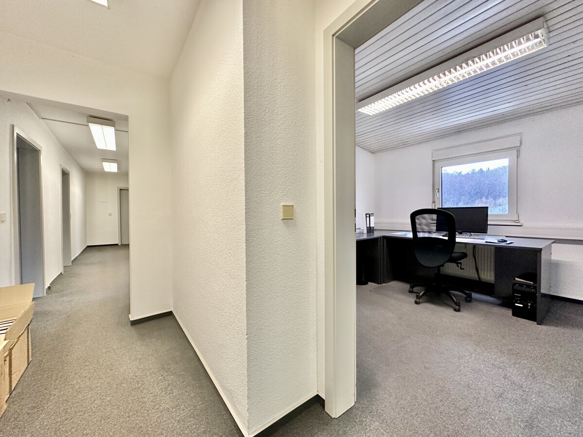 Flur / Büro 2. OG