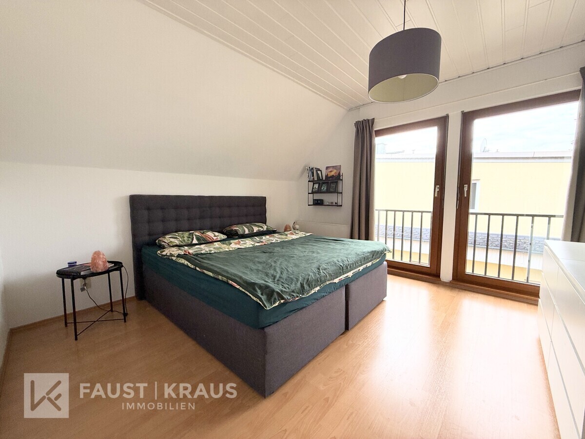 Schlafzimmer DG