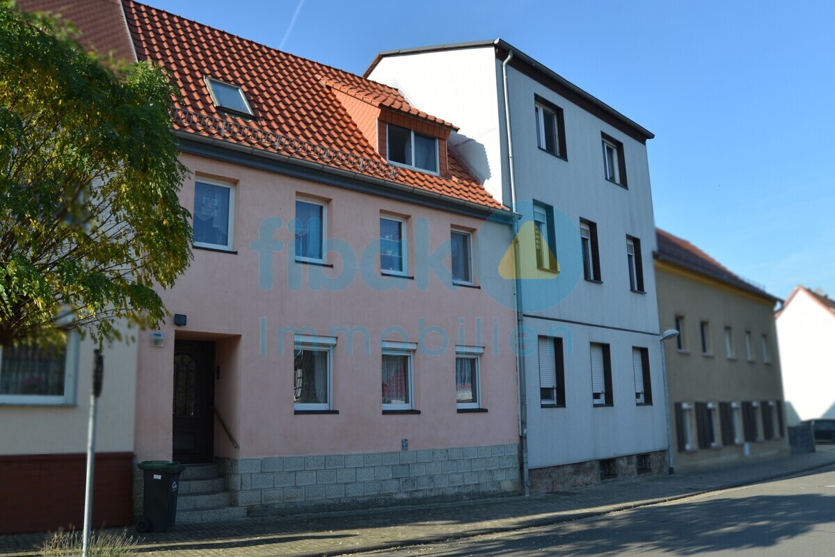 Straßenansicht