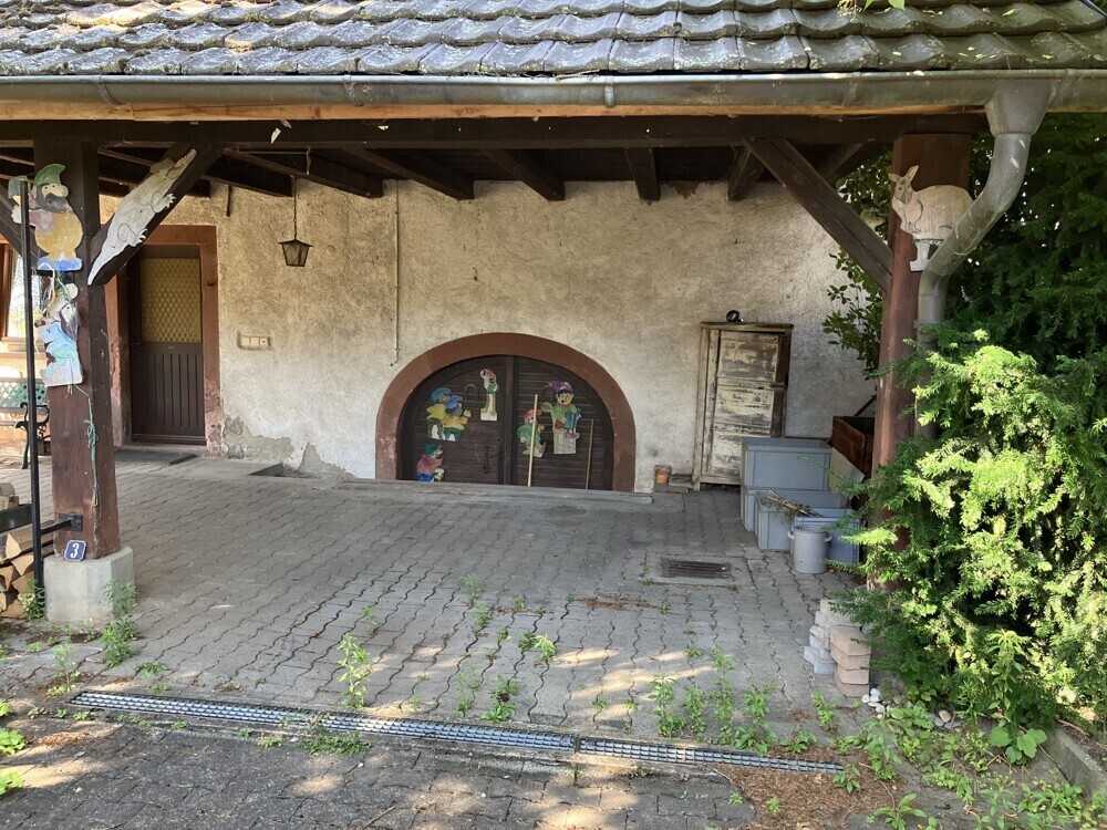 Carport mit (Wein-) Keller