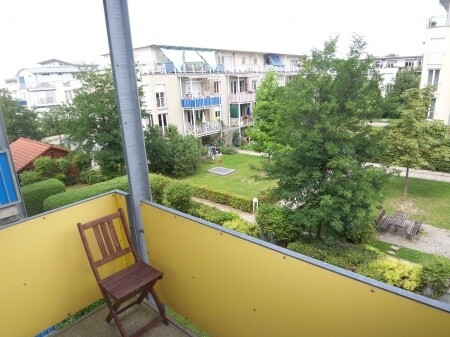 Balkon zur ruhigen Gartenseite
