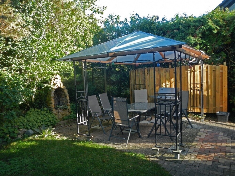 Aussen Frei-Terrasse