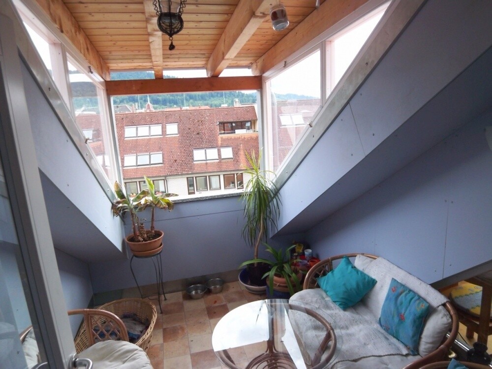 Kleine überdachte Dachterrasse.zum Relaxen