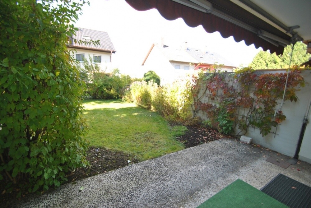 Garten und Terrasse mit sonniger Westausrichtung