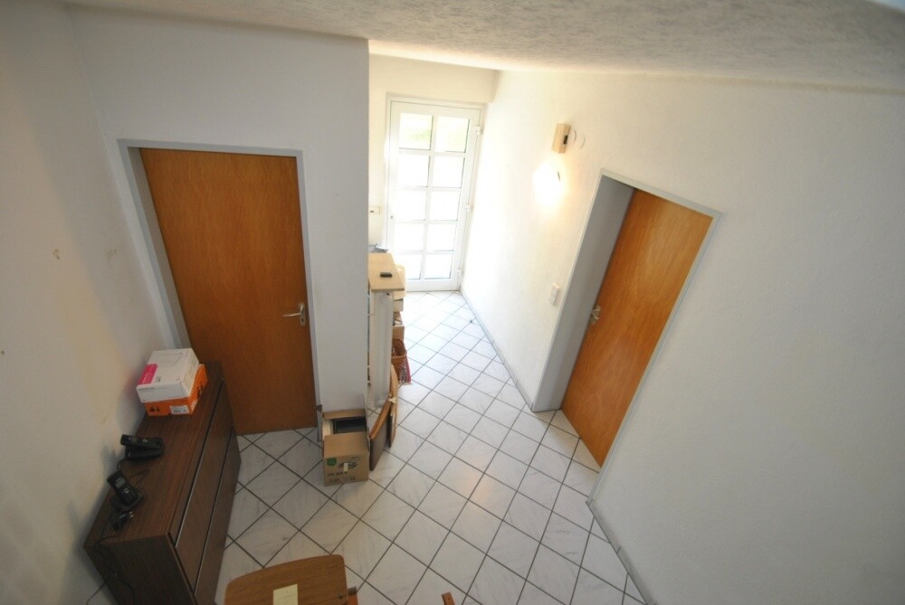 Helles Entre mit Gäste WC