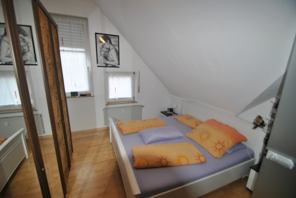 Schlafzimmer 1. DG