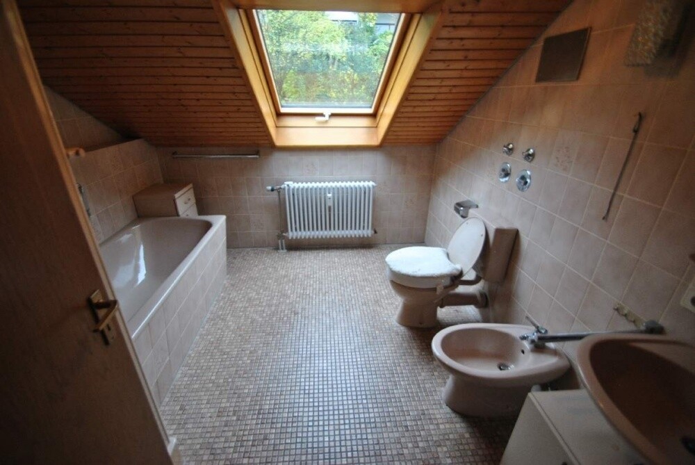Helles und großzügiges Tageskichtbadezimmer