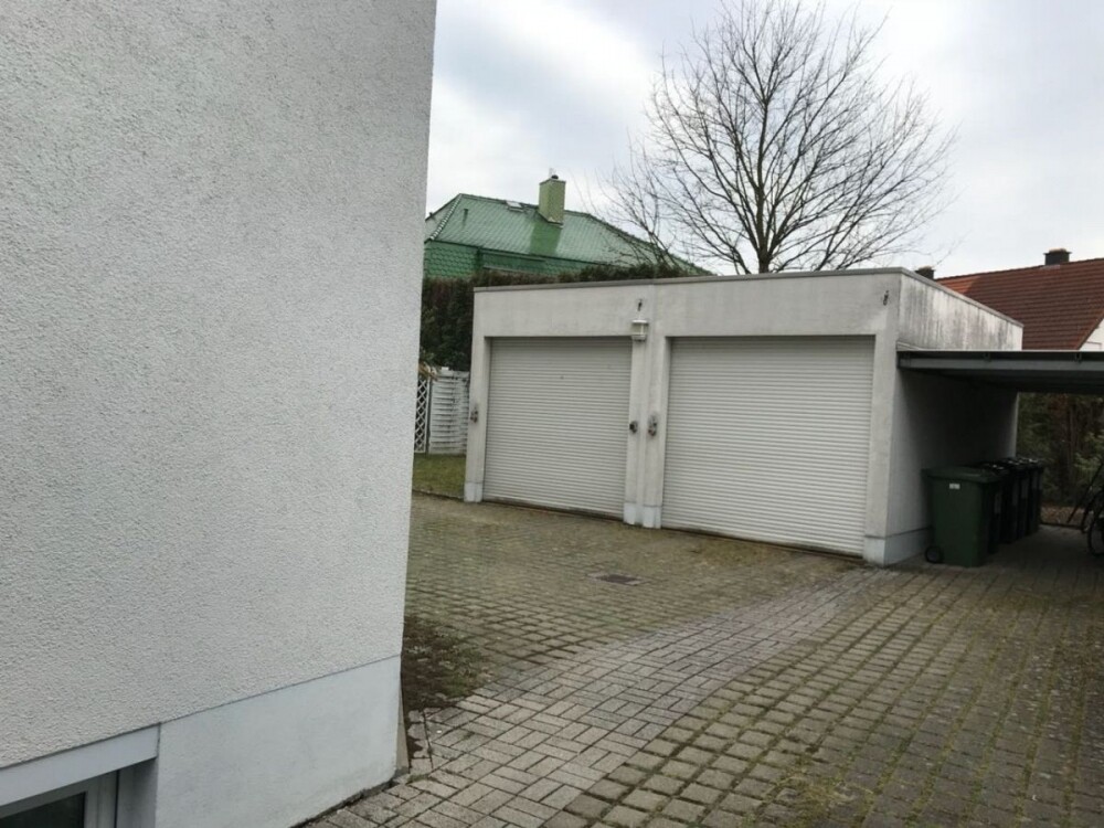 1 Duplex-Parker in der Garage