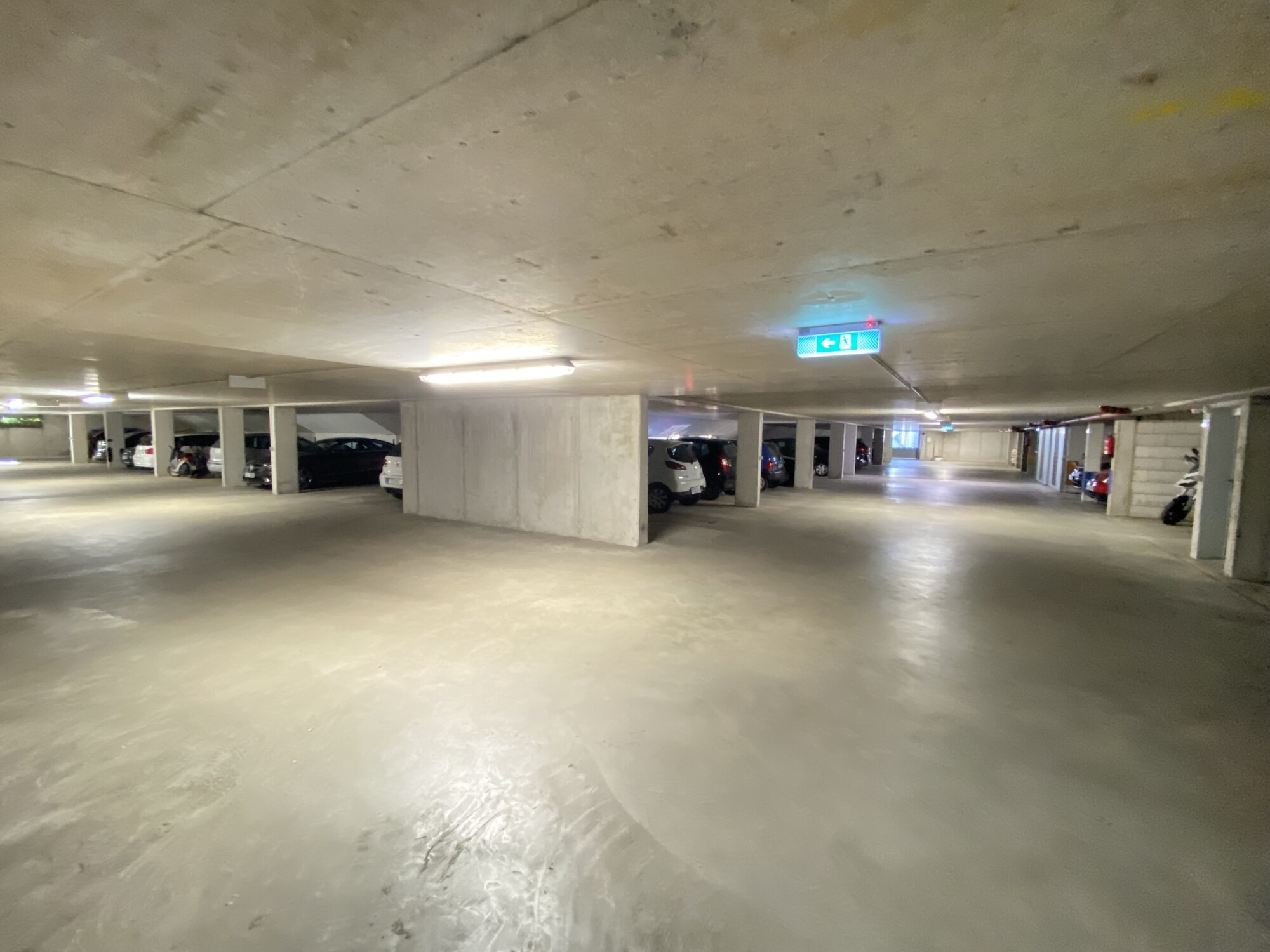Tiefgaragenstellplatz inkl.