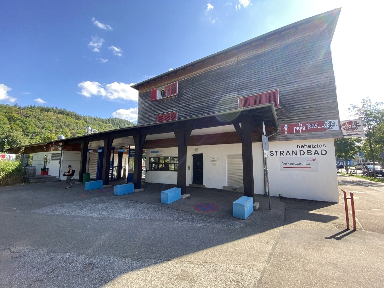 Das große und beliebte Strandbad 200m