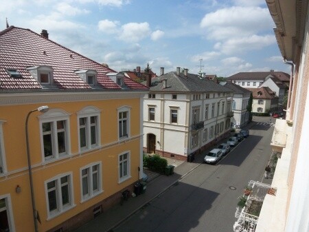 Nur für Studierende! Freiburg-Innenstadt/Uni! WG-Zimmer in sanierten Altbau. Ab 1.März frei. - Photo 2