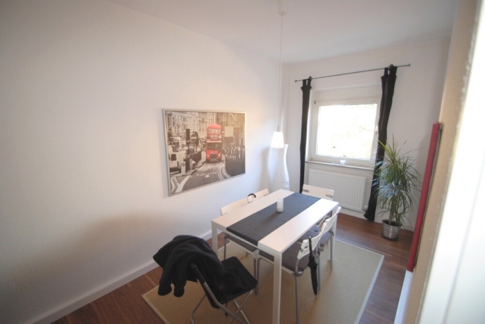 Kleines drittes Zimmer, Blick in die Baumkronen