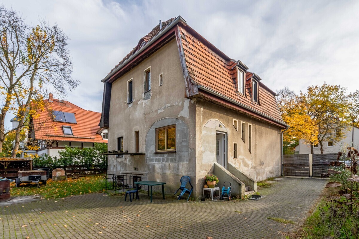 Pool & Freizeithaus am Waldrand