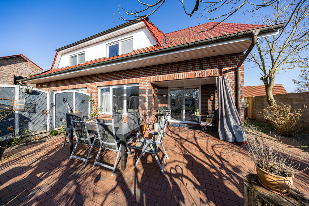 Terrasse teilw. überdacht