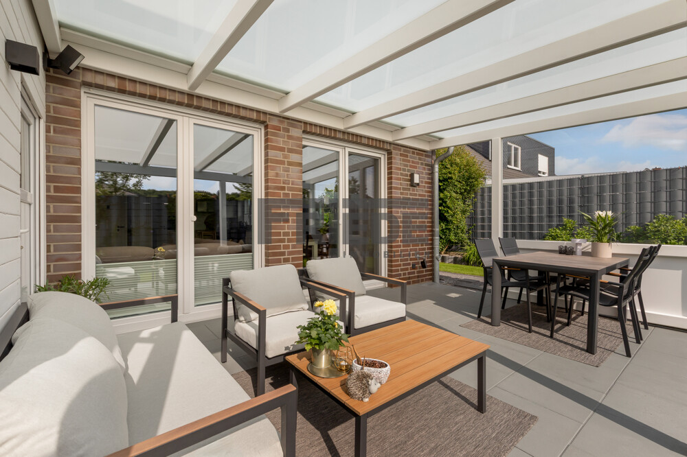 überdachte Terrasse