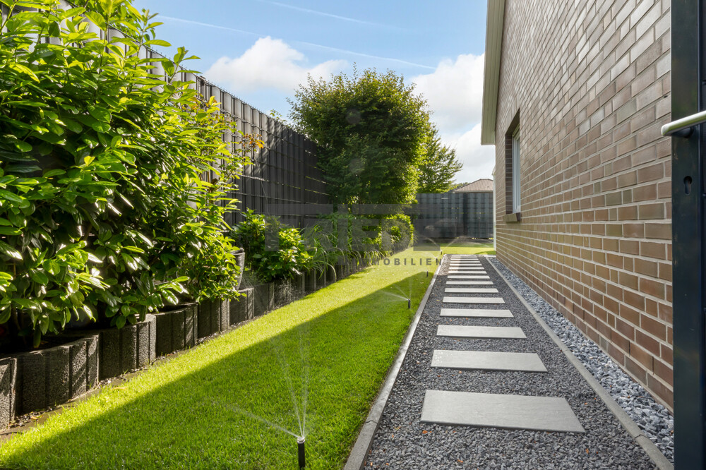 Garten mit Beregnungsanlage