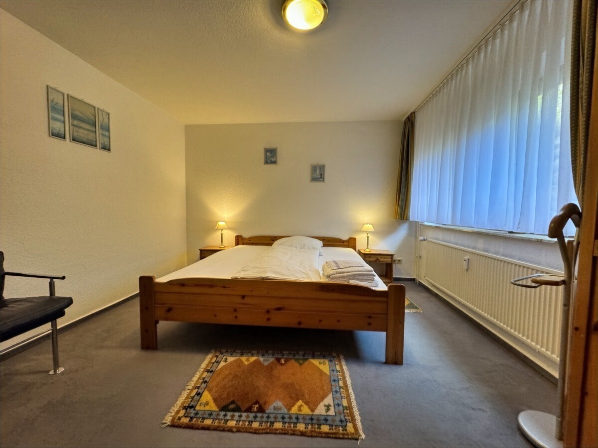 14-1446 Schlafzimmer