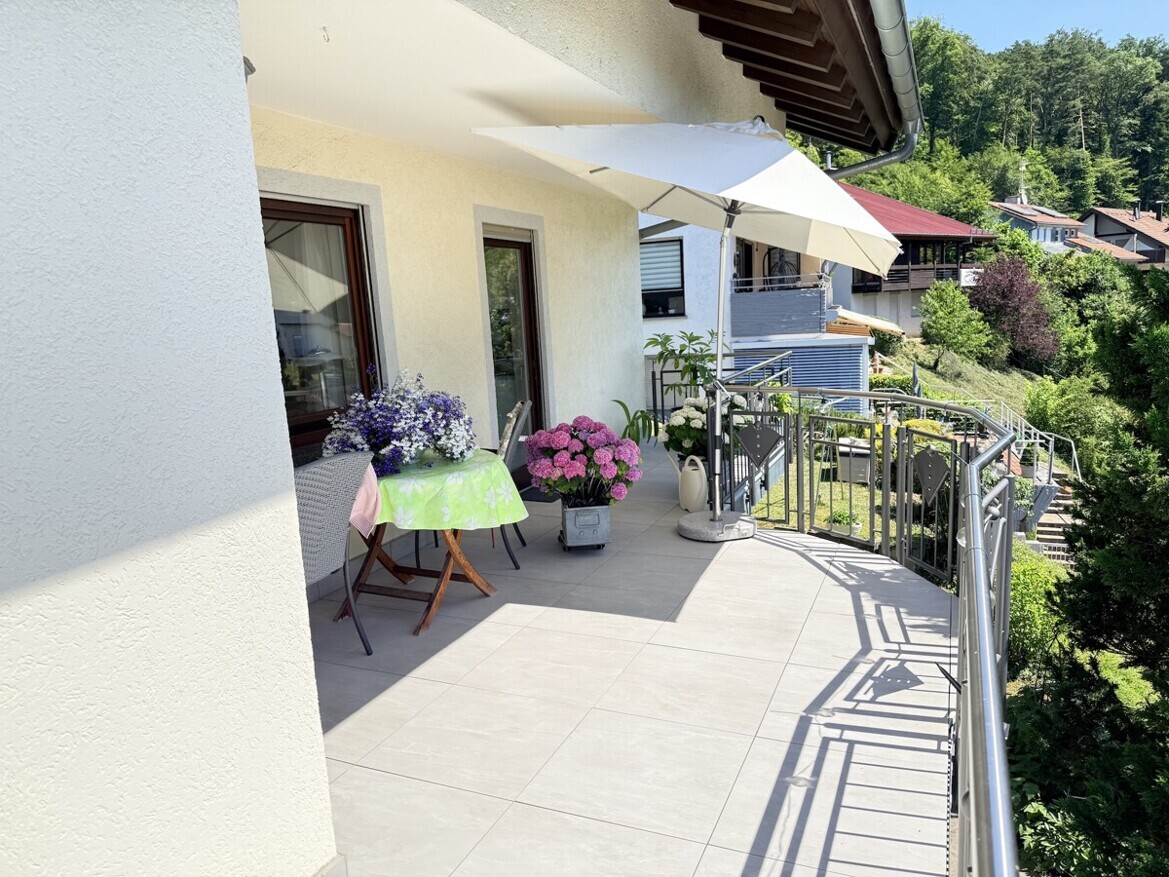 Balkon EG