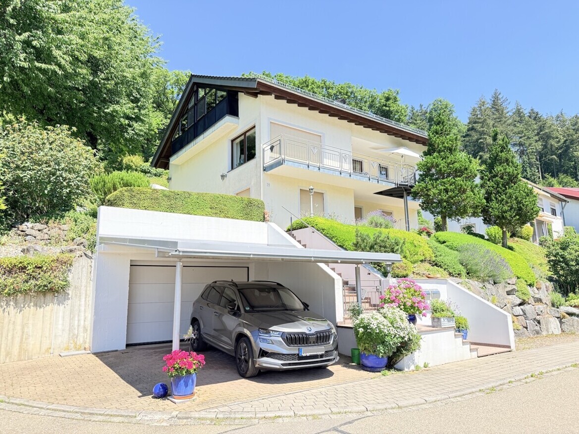 Carport + Garage