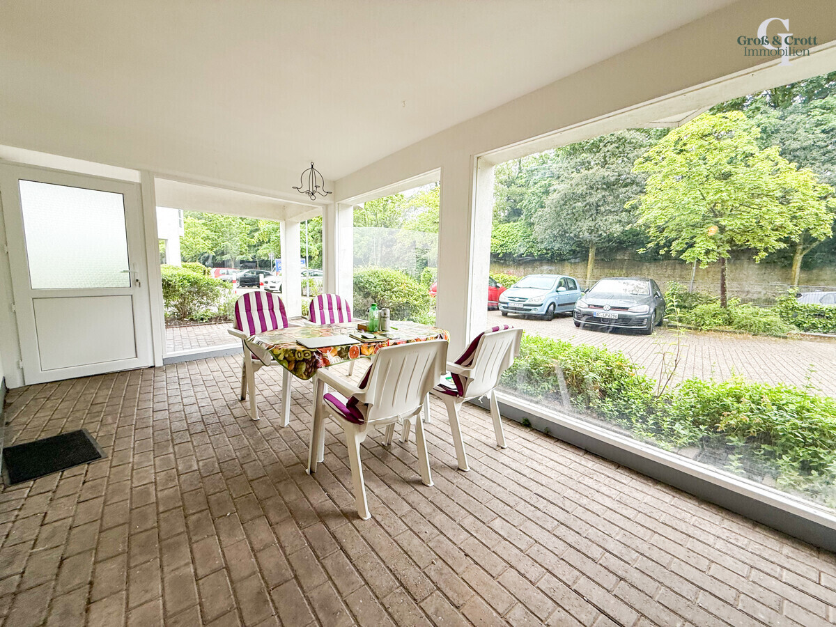 Renovierte, moderne 2-Zimmer-Wohnung in gefragter Lage mit EBK, Wintergarten & überdachter Terrasse - Photo 5