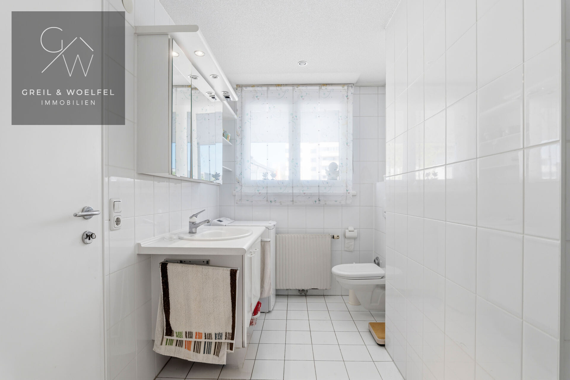 Badezimmer Ansicht 1