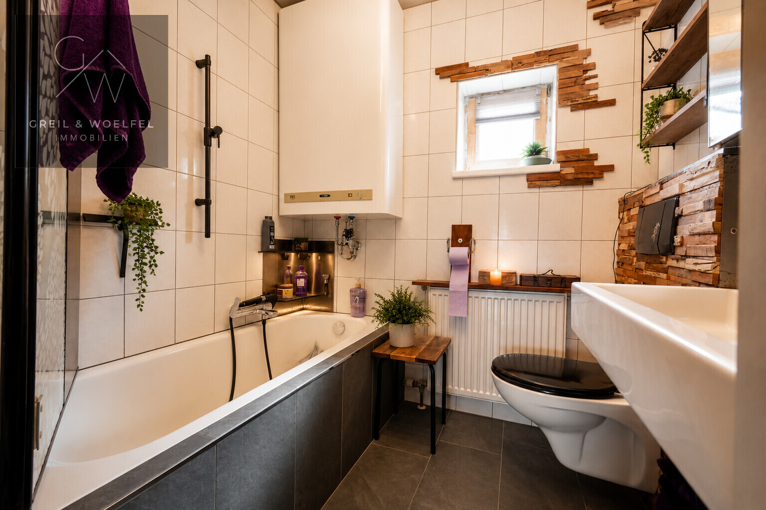 Badezimmer Ansicht 2