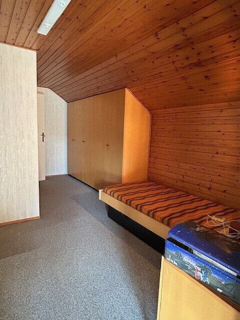 Schlafzimmer DG