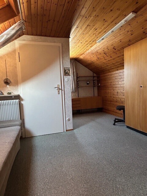 Schlafzimmer 2 DG