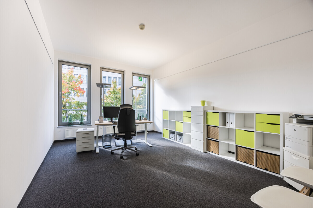 Zweites Einzelbüro