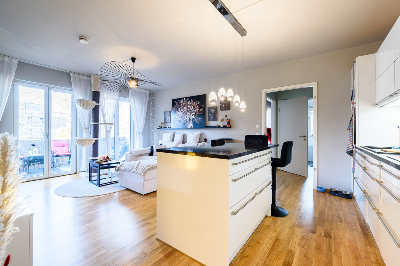 Wohnzimmer mit  offener Küche