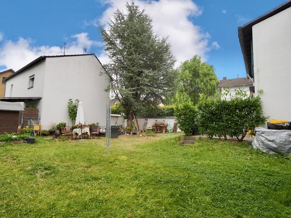 Seitlicher Garten
