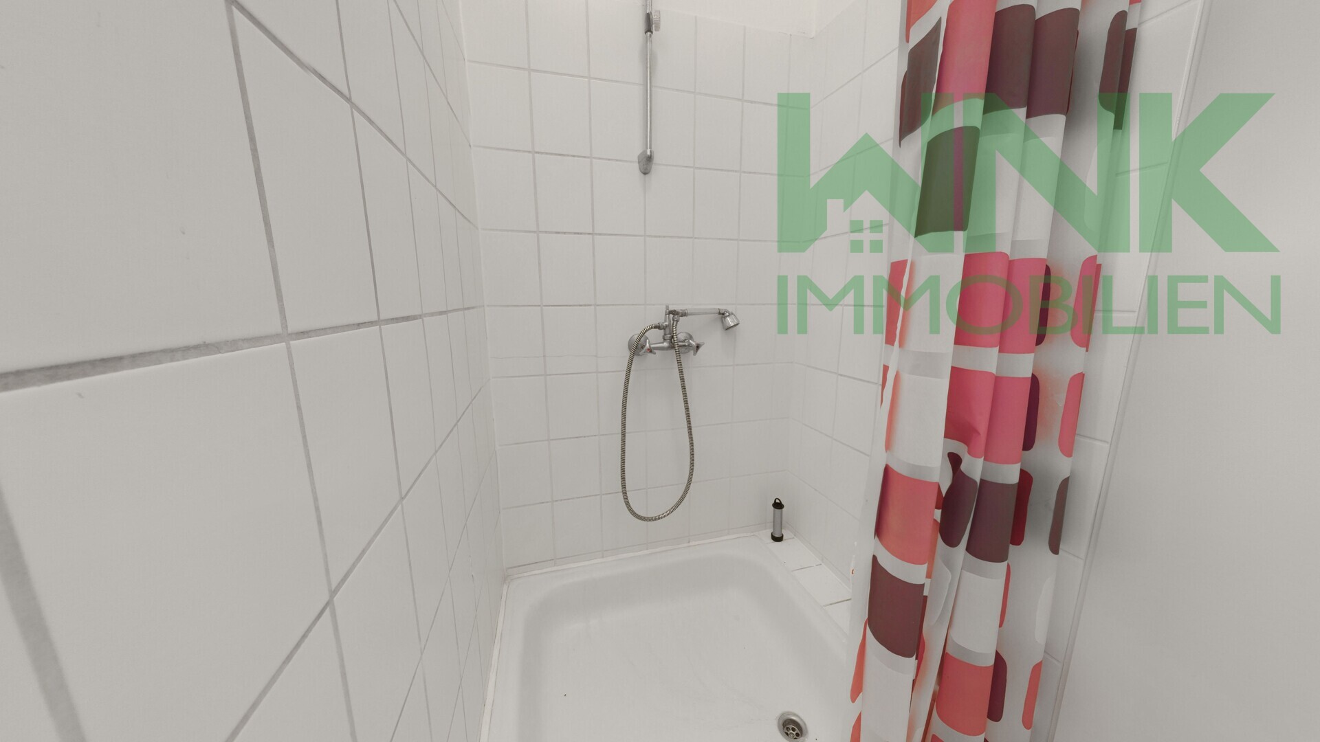Toilette_mit_Dusche