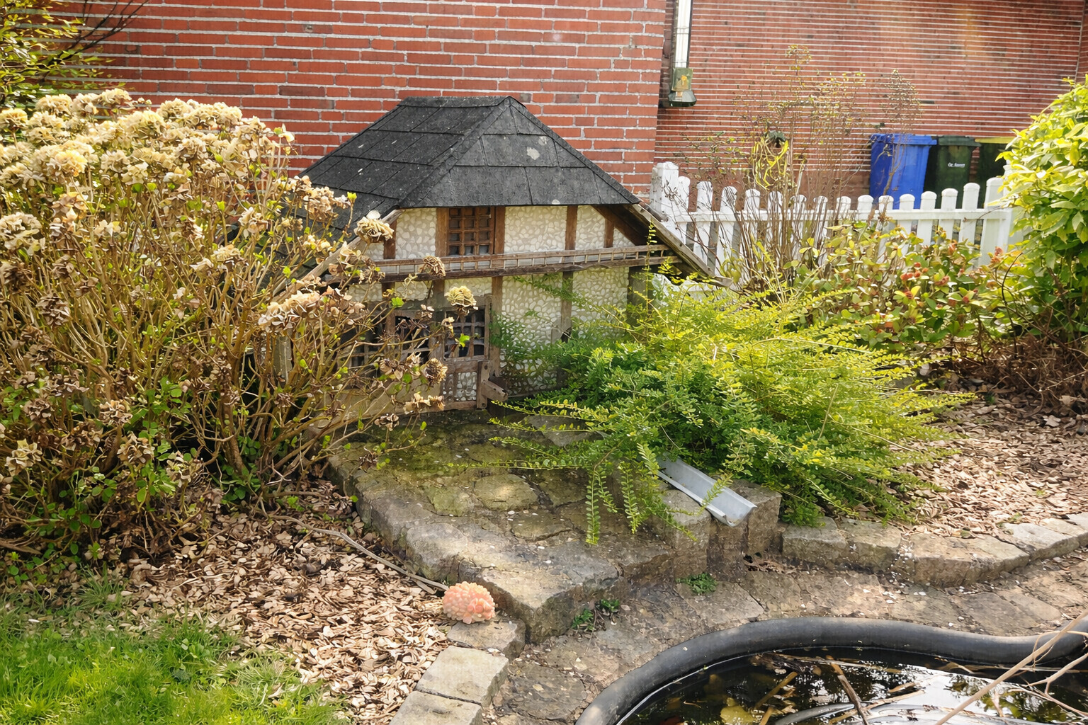 Liebevoll angelegter Garten