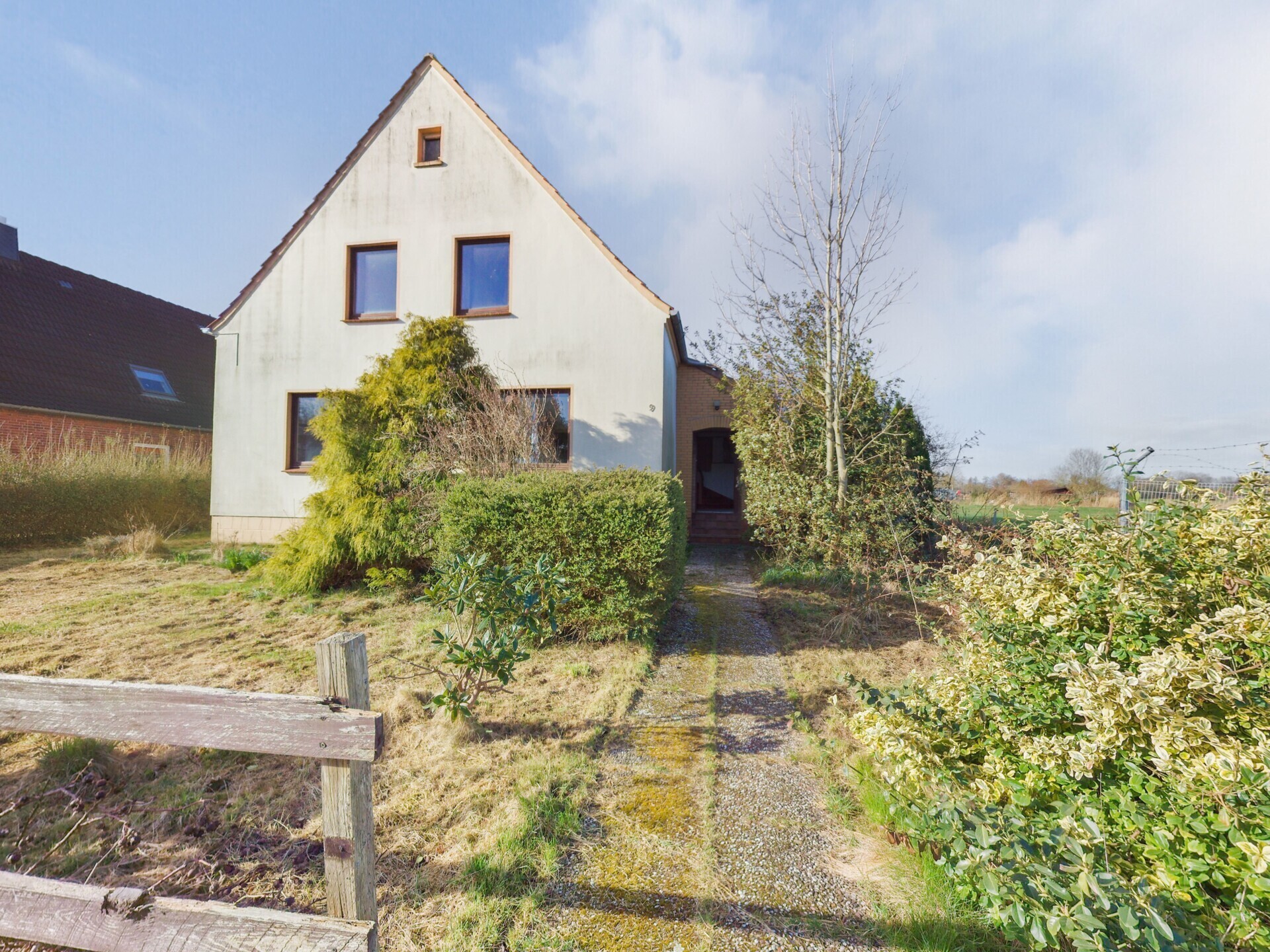 Straßenansicht