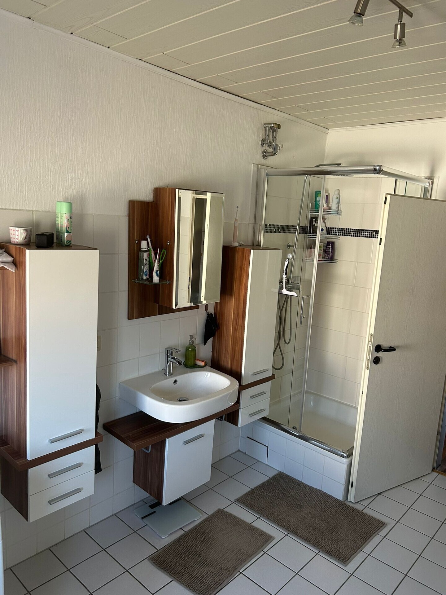 mit Dusche
