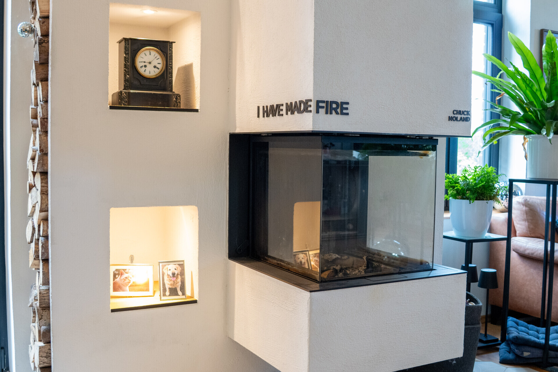Design-Kamin mit Panoramablick