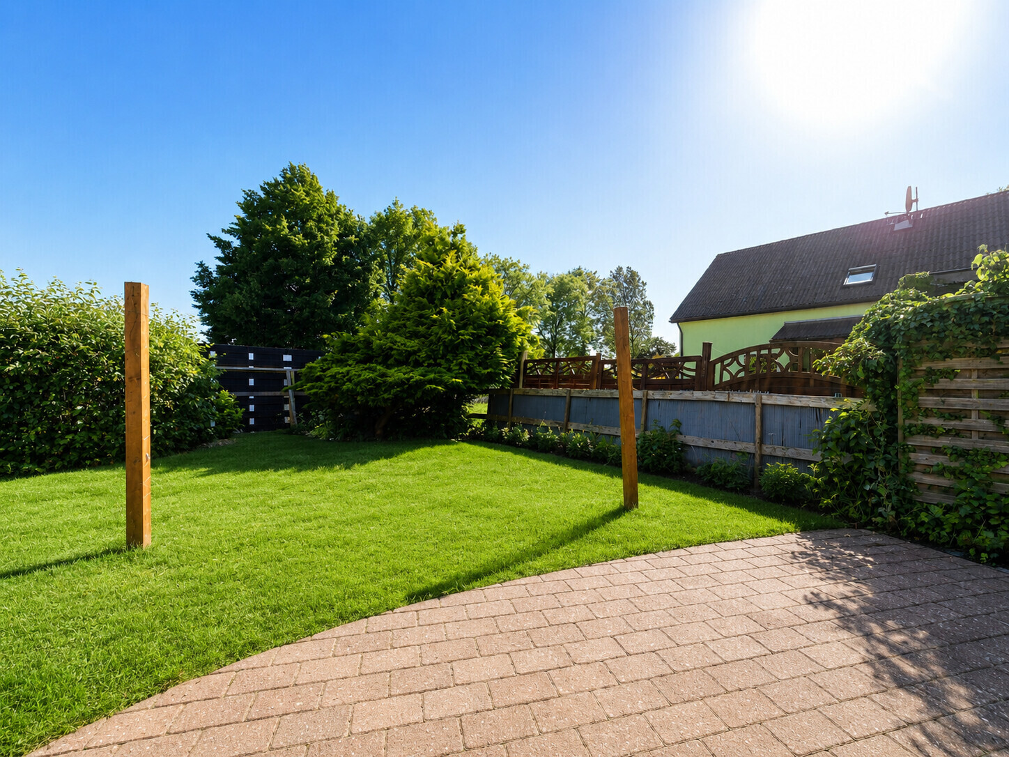Terrasse Reihenendhaus