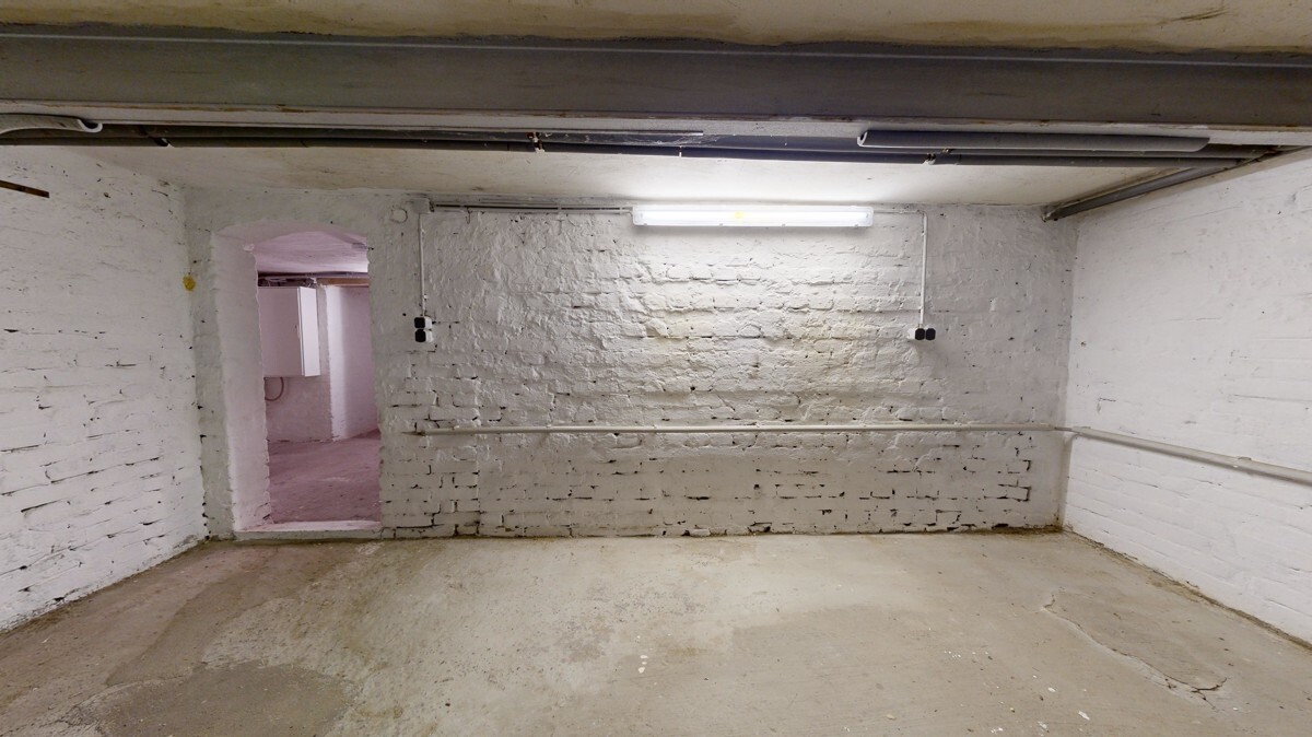 Keller