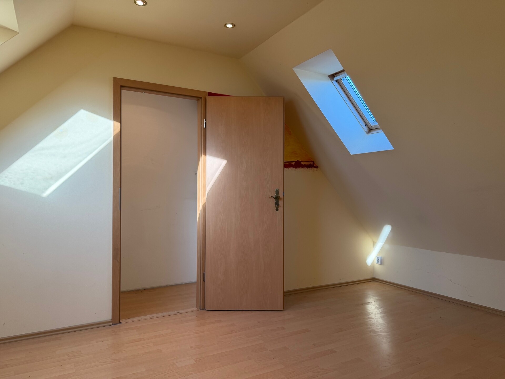 Zimmer Spitzboden 1.1