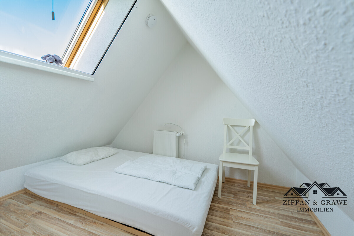 2. Schlafzimmer DG