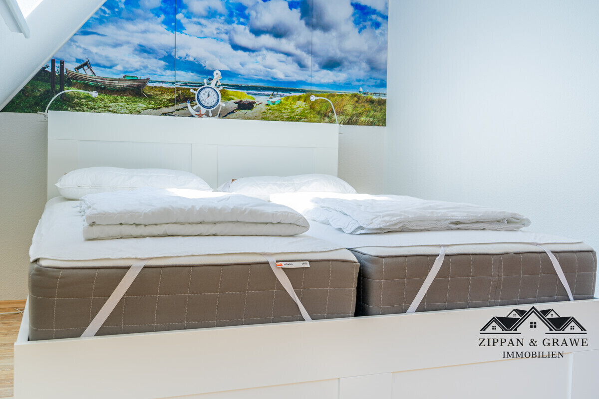 Schlafzimmer DG