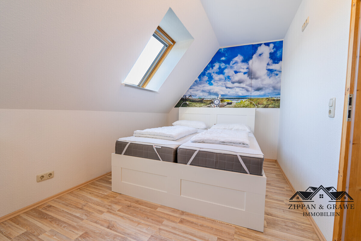 Schlafzimmer DG
