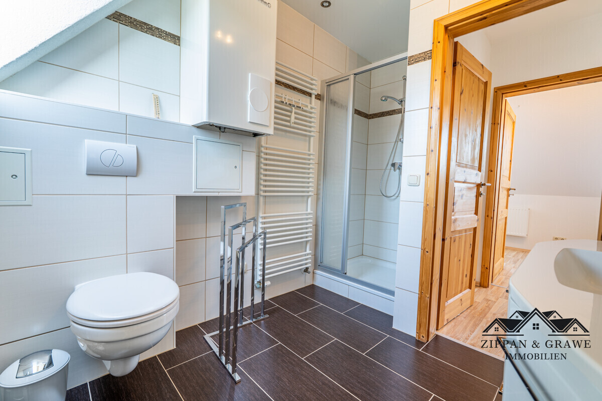 Badezimmer DG