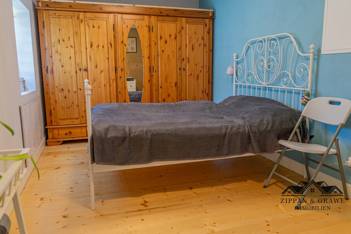Schlafzimmer 2