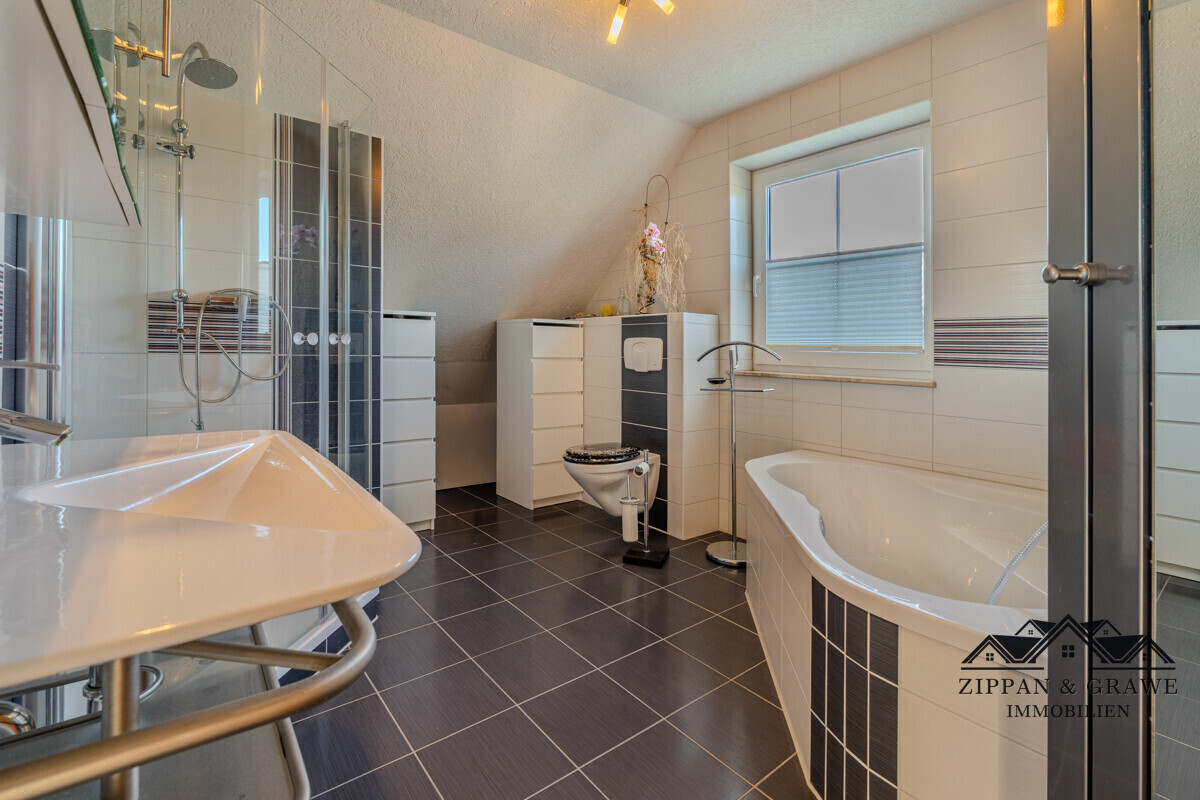 Badezimmer DG