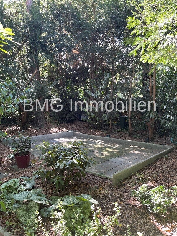 Zweite Terrasse im Garten