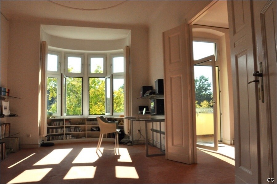 viel Licht und Doppelflügeltüren